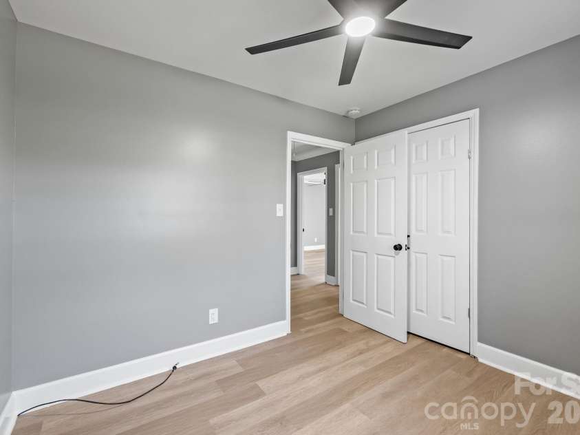 1722 Hartford Drive, Gastonia, NC 28052.  MLS# CAR4355562, YatesRealty ID 21958. 