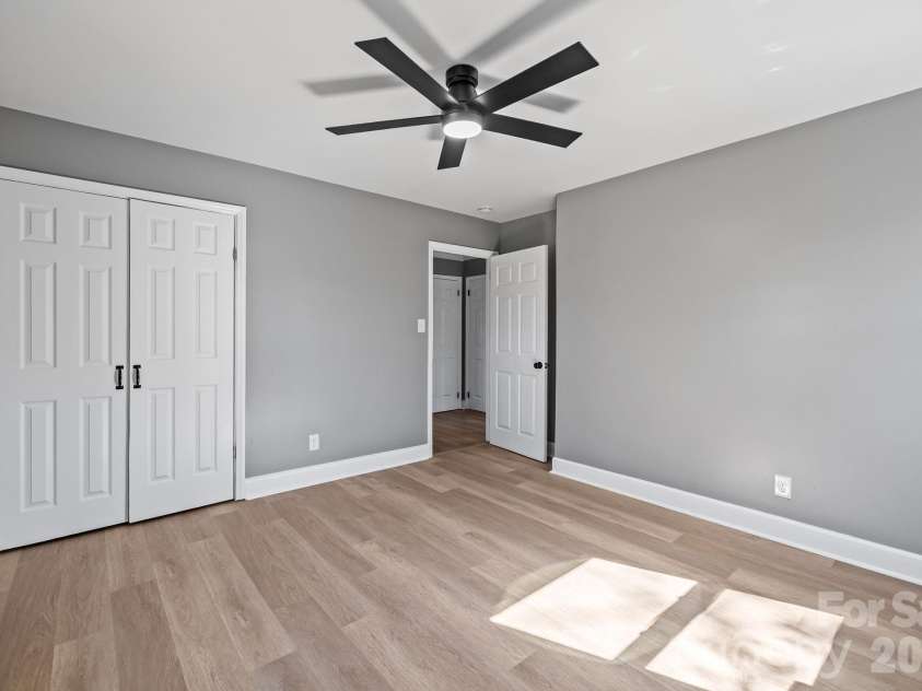 1722 Hartford Drive, Gastonia, NC 28052.  MLS# CAR4355562, YatesRealty ID 21958. 