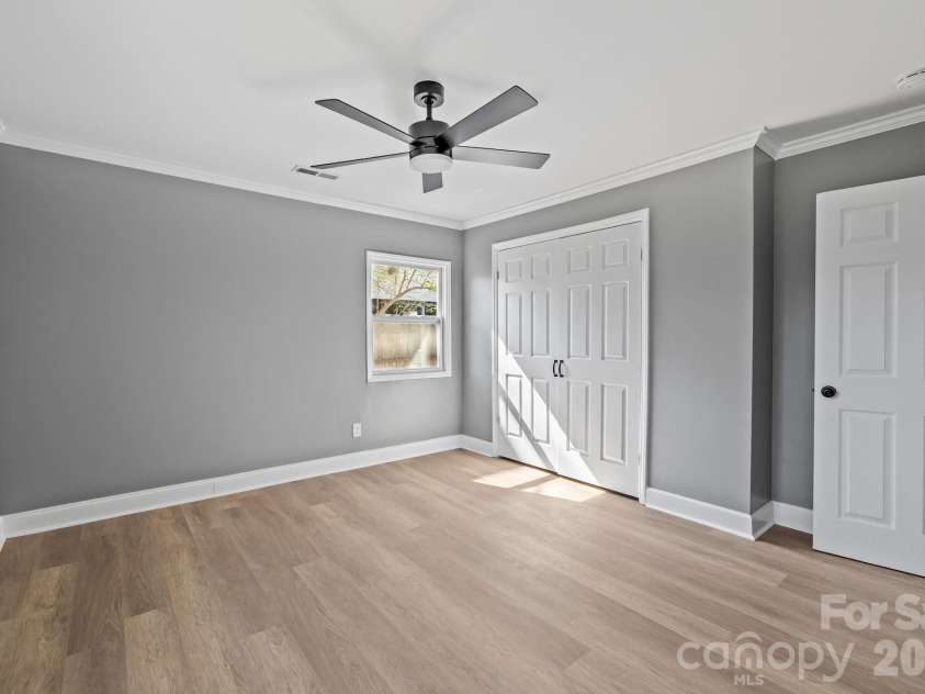 1722 Hartford Drive, Gastonia, NC 28052.  MLS# CAR4355562, YatesRealty ID 21958. 