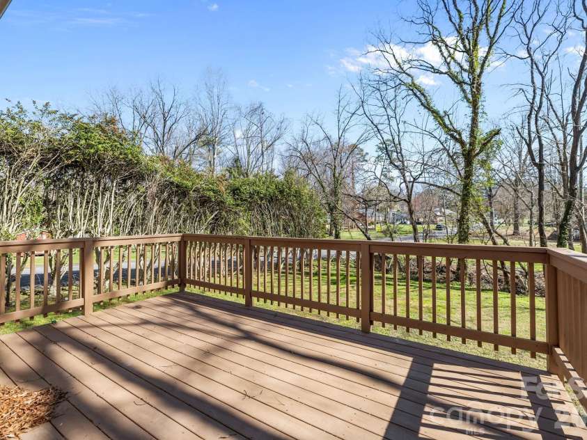1722 Hartford Drive, Gastonia, NC 28052.  MLS# CAR4355562, YatesRealty ID 21958. 