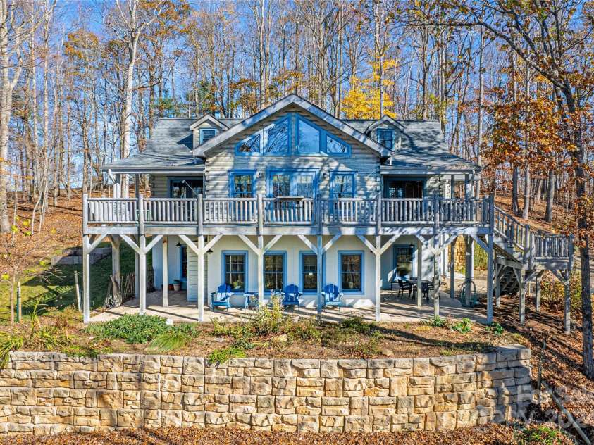 126 Bradley Ascent Court, Hendersonville, NC 28792.  MLS# CAR4194387, YatesRealty ID 2196. 