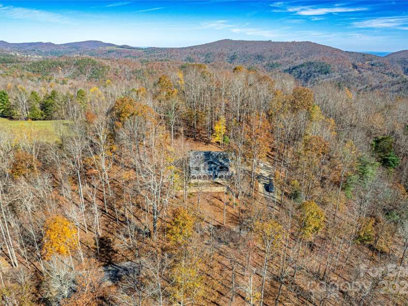 126 Bradley Ascent Court, Hendersonville, NC 28792.  MLS# CAR4194387, YatesRealty ID 2196. 