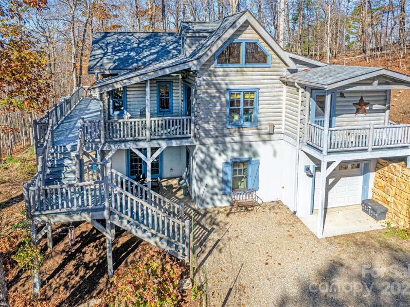 126 Bradley Ascent Court, Hendersonville, NC 28792.  MLS# CAR4194387, YatesRealty ID 2196. 