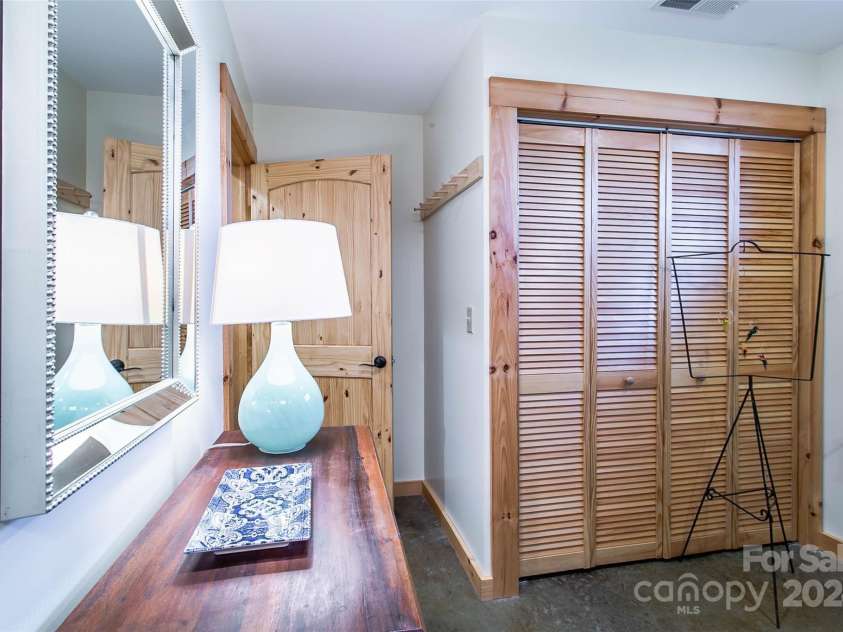 126 Bradley Ascent Court, Hendersonville, NC 28792.  MLS# CAR4194387, YatesRealty ID 2196. 