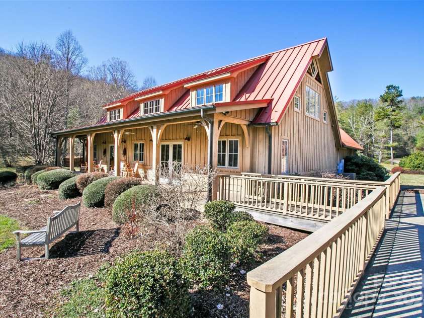 126 Bradley Ascent Court, Hendersonville, NC 28792.  MLS# CAR4194387, YatesRealty ID 2196. 