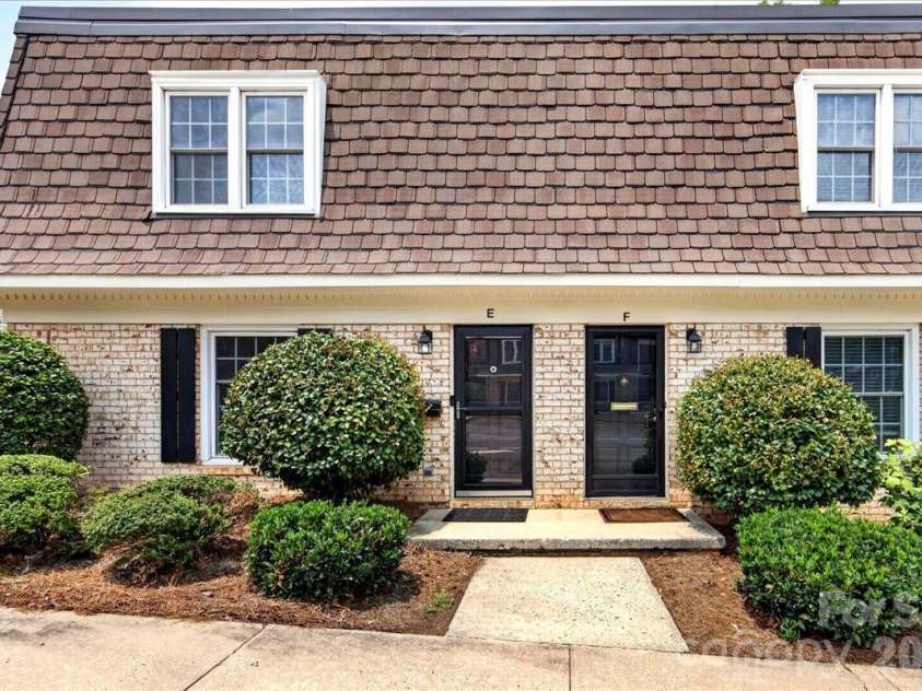 3500 Colony Road, Charlotte, NC 28211.  MLS# CAR4409416, YatesRealty ID 2196. 