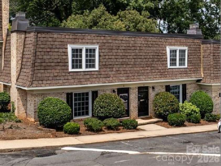 3500 Colony Road, Charlotte, NC 28211.  MLS# CAR4409416, YatesRealty ID 2196. 
