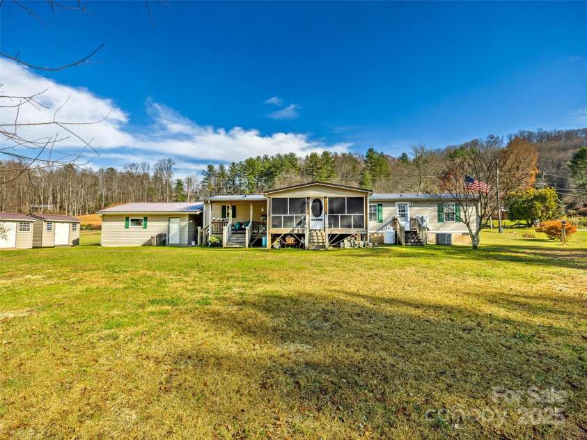 422 Battle Creek Road, Horse Shoe, NC 28742.  MLS# CAR4322878, YatesRealty ID 2196. 