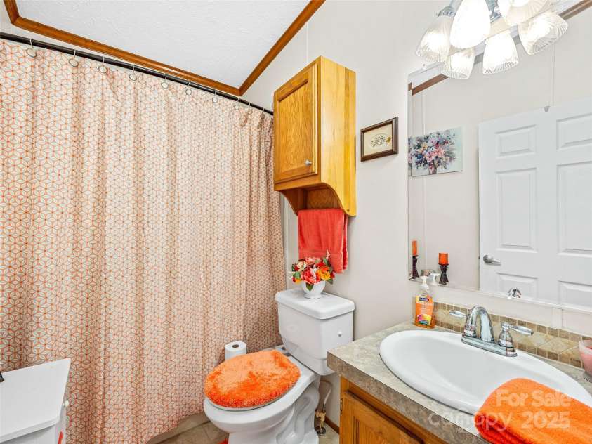 422 Battle Creek Road, Horse Shoe, NC 28742.  MLS# CAR4322878, YatesRealty ID 2196. 