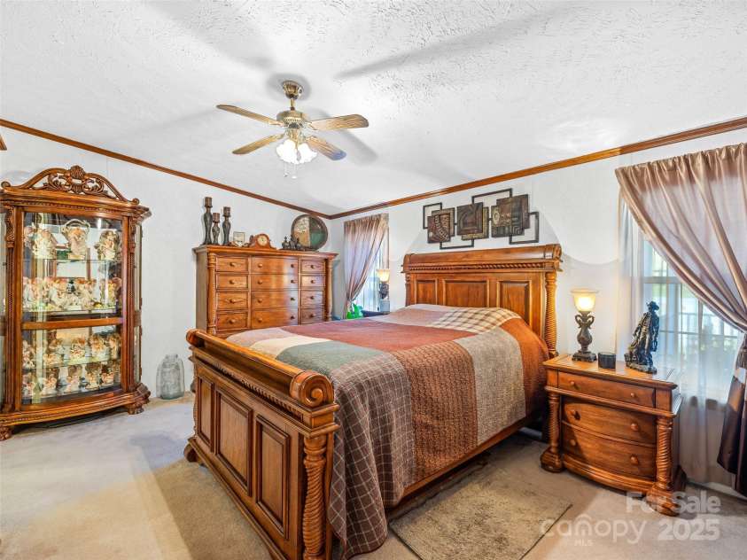 422 Battle Creek Road, Horse Shoe, NC 28742.  MLS# CAR4322878, YatesRealty ID 2196. 