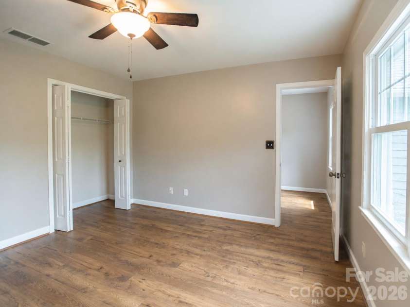 1002 Windsor Drive, Asheville, NC 28803.  MLS# CAR4413516, YatesRealty ID 21960. Bedroom