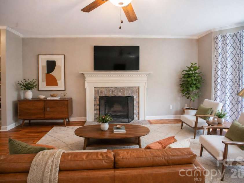 1002 Windsor Drive, Asheville, NC 28803.  MLS# CAR4413516, YatesRealty ID 21960. Staged den