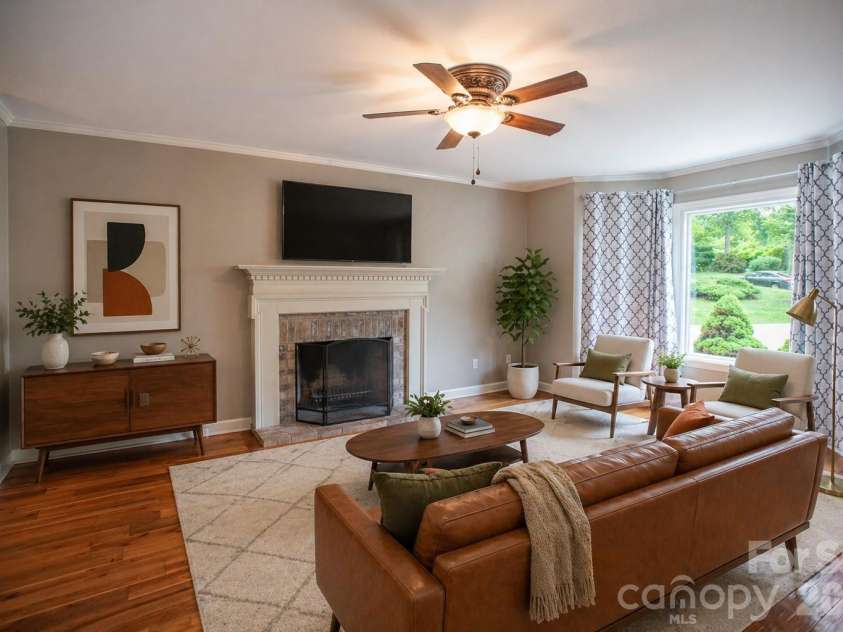 1002 Windsor Drive, Asheville, NC 28803.  MLS# CAR4413516, YatesRealty ID 21960. Staged den