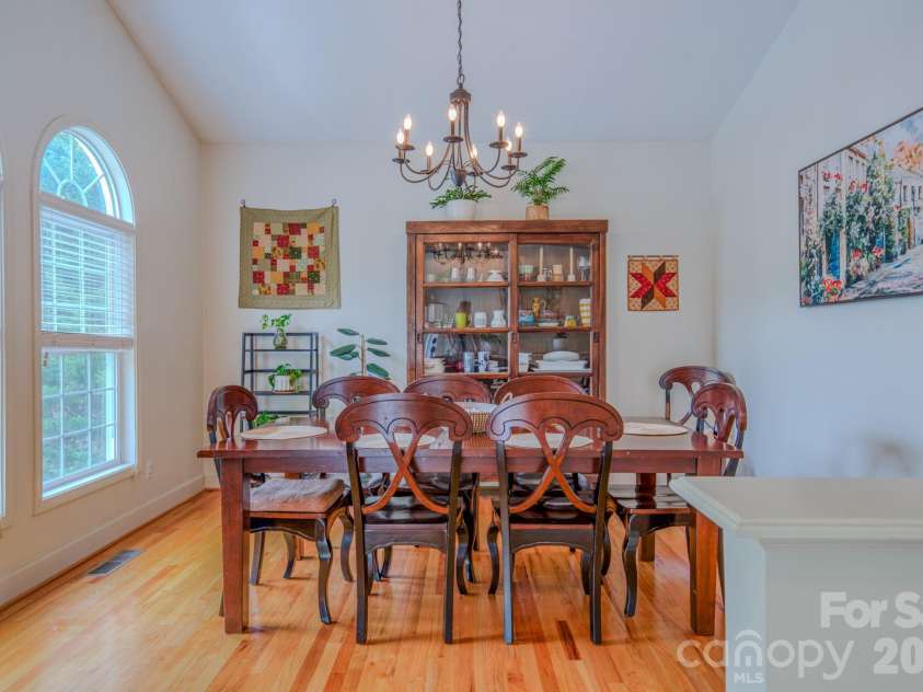 9 Double Eagle Drive, Weaverville, NC 28787.  MLS# CAR4367152, YatesRealty ID 21962. Dining Room