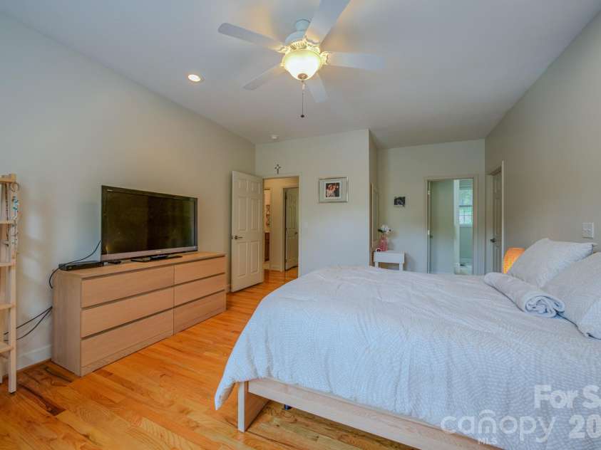 9 Double Eagle Drive, Weaverville, NC 28787.  MLS# CAR4367152, YatesRealty ID 21962. Primary bedroom