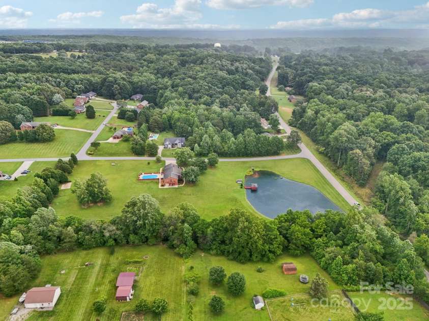 3381 Elaine Avenue, Lincolnton, NC 28092.  MLS# CAR4274962, YatesRealty ID 21964. 