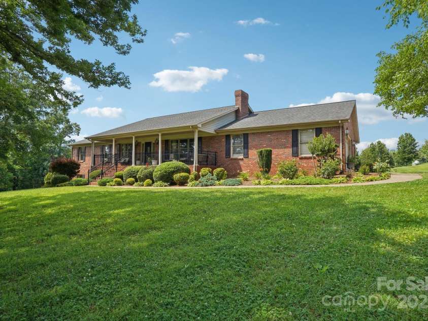 3381 Elaine Avenue, Lincolnton, NC 28092.  MLS# CAR4274962, YatesRealty ID 21964. Front
