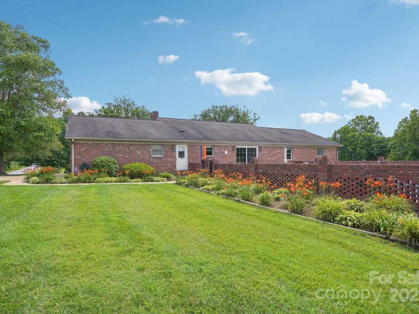 3381 Elaine Avenue, Lincolnton, NC 28092.  MLS# CAR4274962, YatesRealty ID 21964. Rear