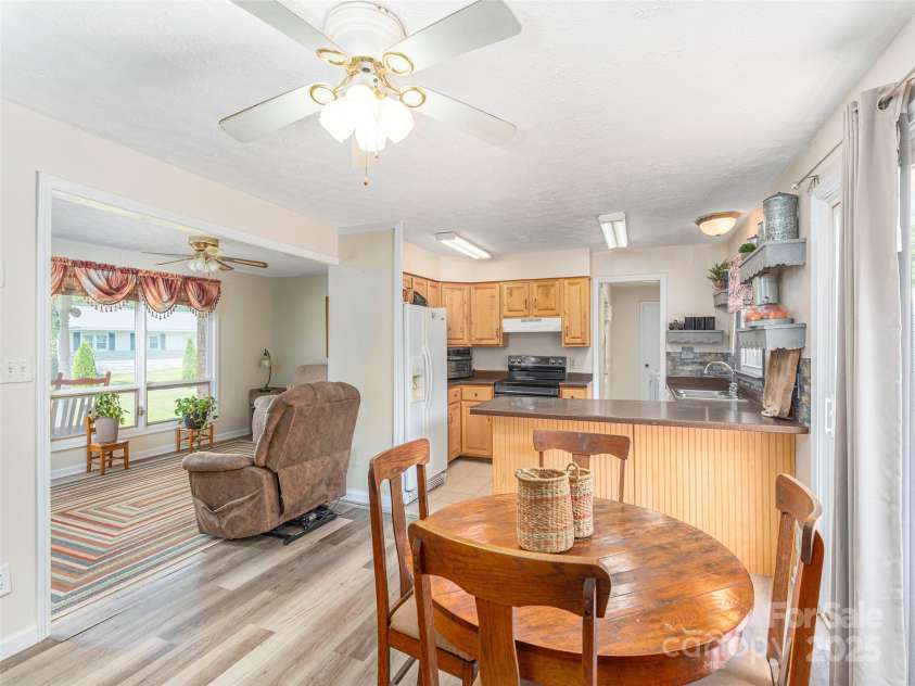 10 Estes Drive, Waynesville, NC 28786.  MLS# CAR4265558, YatesRealty ID 21965. 