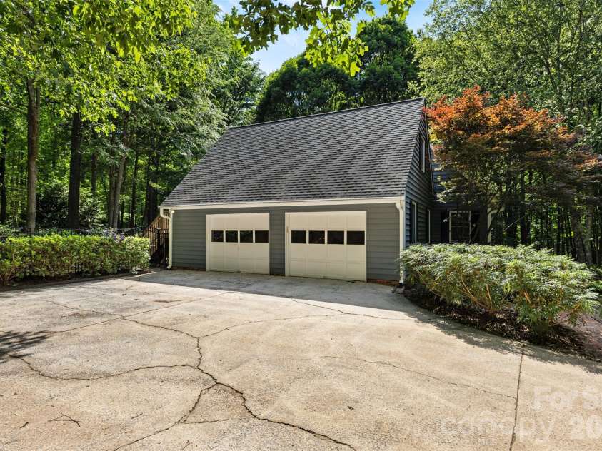 121 Kee Court, Waxhaw, NC 28173.  MLS# CAR4376762, YatesRealty ID 21965. 