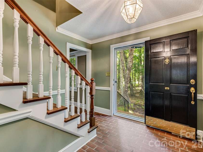 121 Kee Court, Waxhaw, NC 28173.  MLS# CAR4376762, YatesRealty ID 21965. 