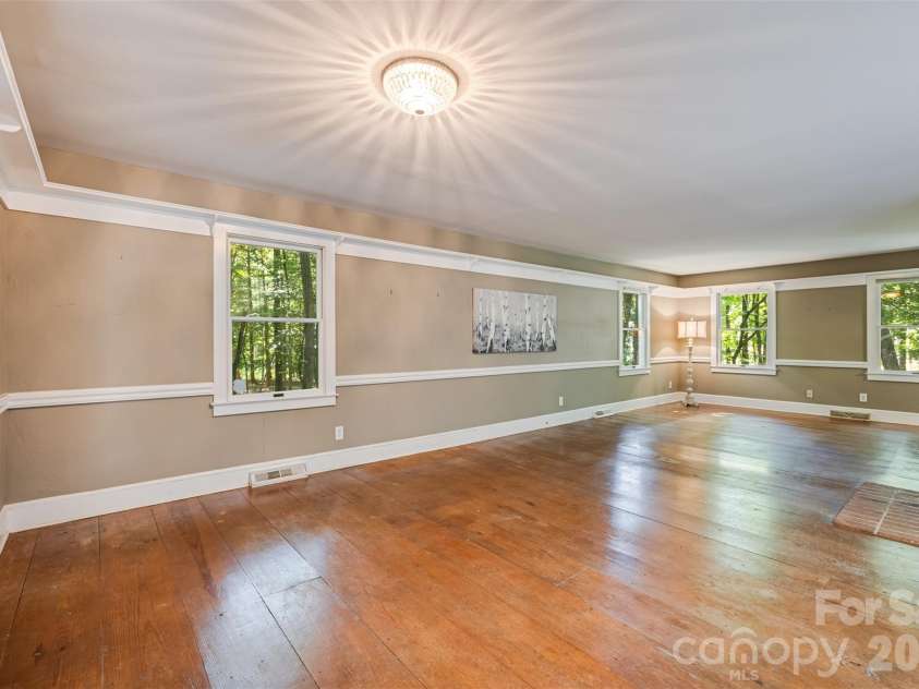 121 Kee Court, Waxhaw, NC 28173.  MLS# CAR4376762, YatesRealty ID 21965. 