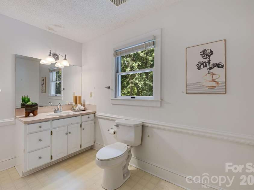 121 Kee Court, Waxhaw, NC 28173.  MLS# CAR4376762, YatesRealty ID 21965. 