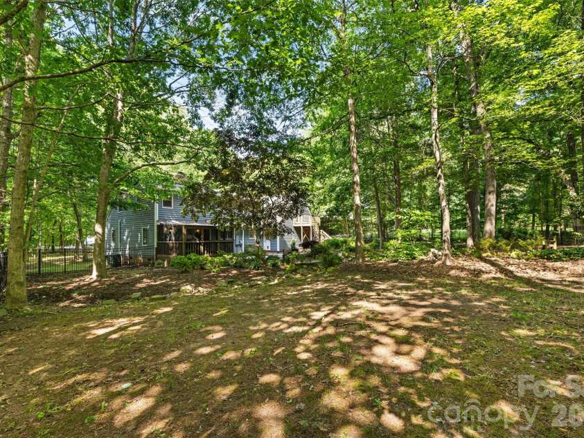 121 Kee Court, Waxhaw, NC 28173.  MLS# CAR4376762, YatesRealty ID 21965. 