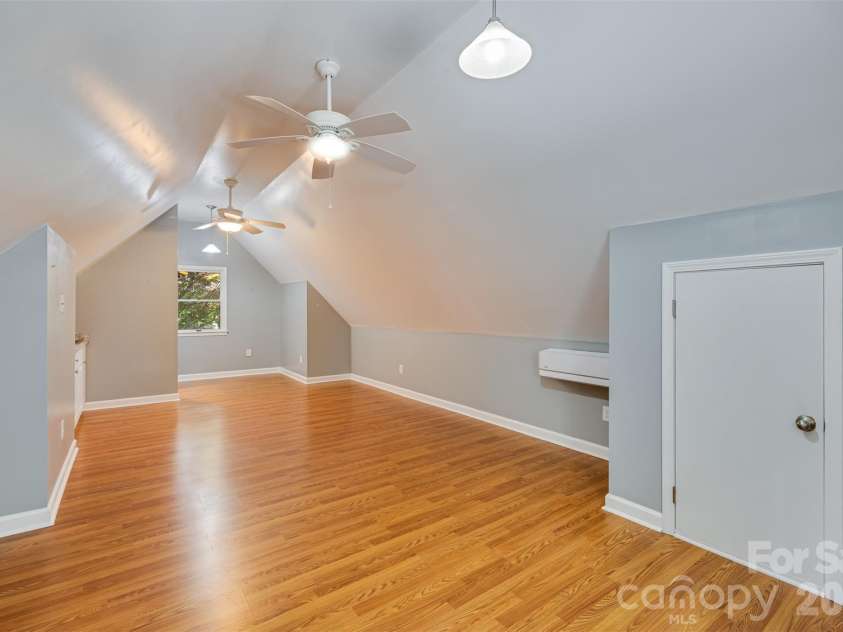 121 Kee Court, Waxhaw, NC 28173.  MLS# CAR4376762, YatesRealty ID 21965. 