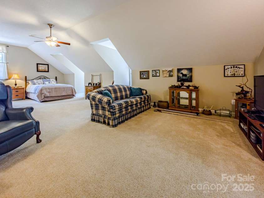 133 Sassafras Hill Drive, Rutherfordton, NC 28139.  MLS# CAR4274225, YatesRealty ID 21966. Bonus Room