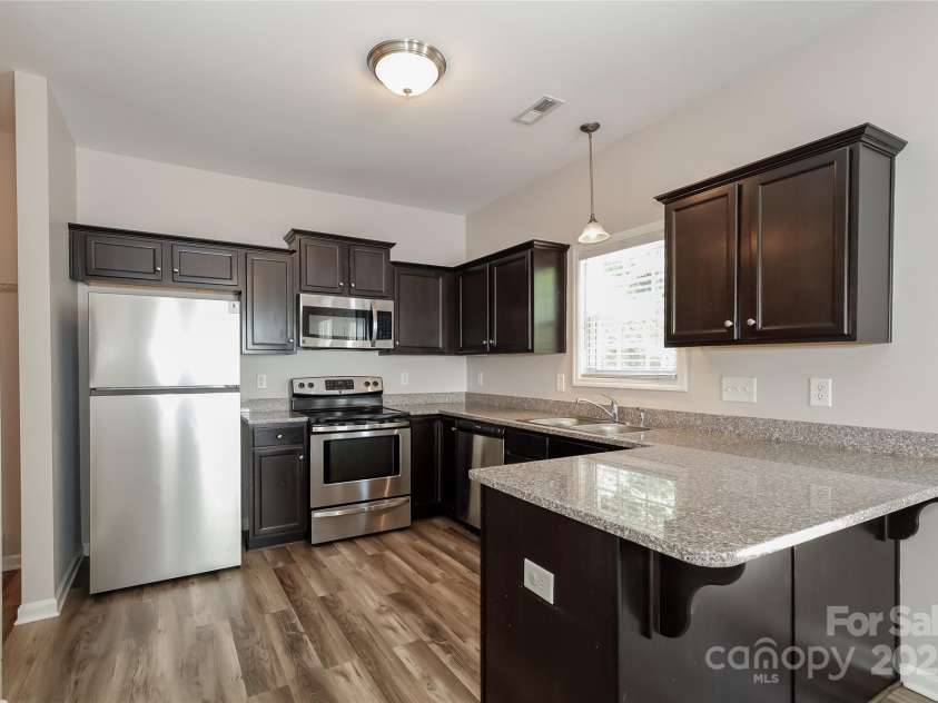 437 Danielle Way, Fort Mill, SC 29715.  MLS# CAR4275030, YatesRealty ID 21968. 