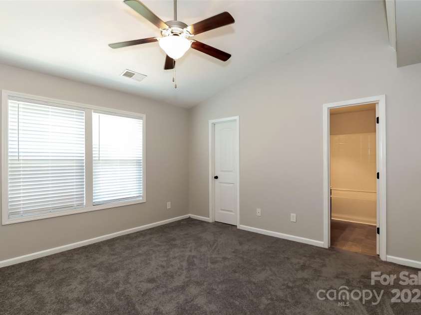 437 Danielle Way, Fort Mill, SC 29715.  MLS# CAR4275030, YatesRealty ID 21968. 