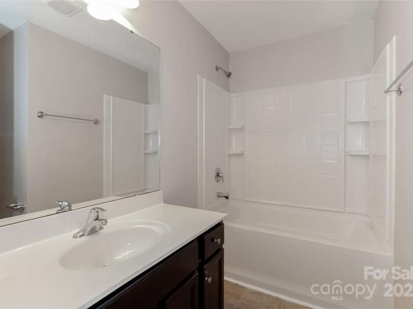 437 Danielle Way, Fort Mill, SC 29715.  MLS# CAR4275030, YatesRealty ID 21968. 