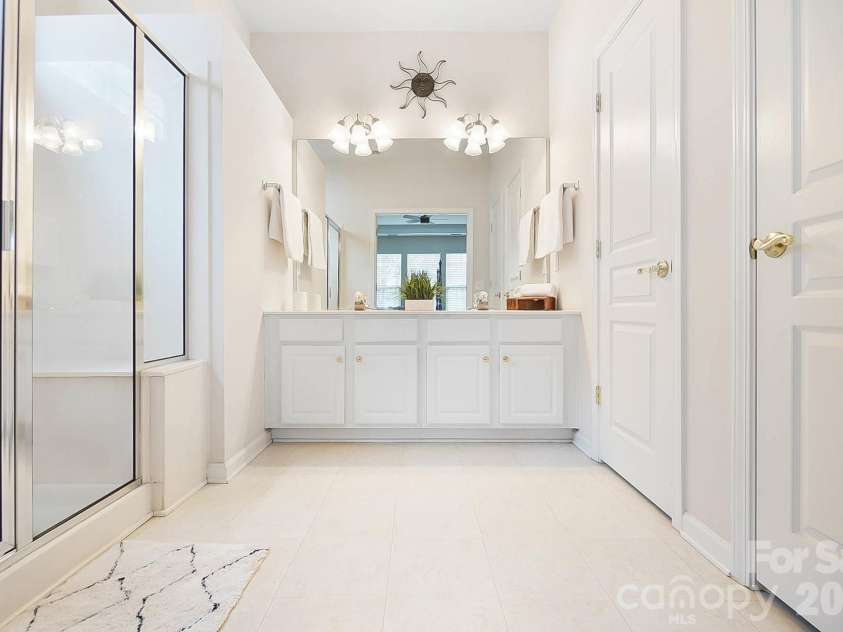 9220 Elrose Place, Charlotte, NC 28277.  MLS# CAR4355766, YatesRealty ID 21973. 