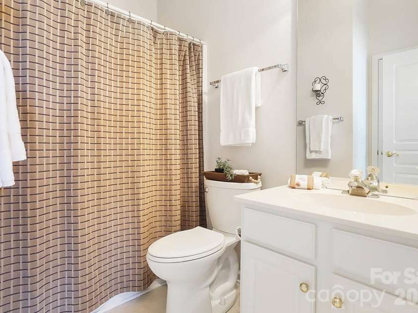 9220 Elrose Place, Charlotte, NC 28277.  MLS# CAR4355766, YatesRealty ID 21973. 