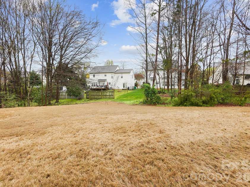 9220 Elrose Place, Charlotte, NC 28277.  MLS# CAR4355766, YatesRealty ID 21973. 
