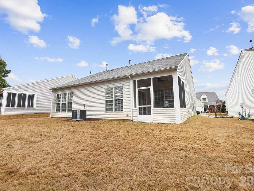 9220 Elrose Place, Charlotte, NC 28277.  MLS# CAR4355766, YatesRealty ID 21973. 