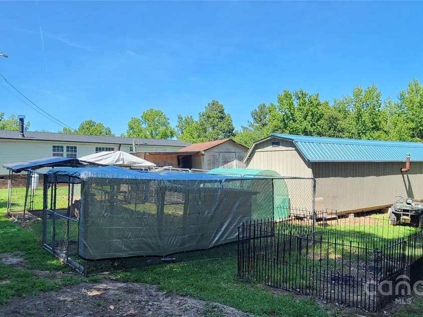 4688 Taxahaw Road, Lancaster, SC 29720.  MLS# CAR4273135, YatesRealty ID 21974. 