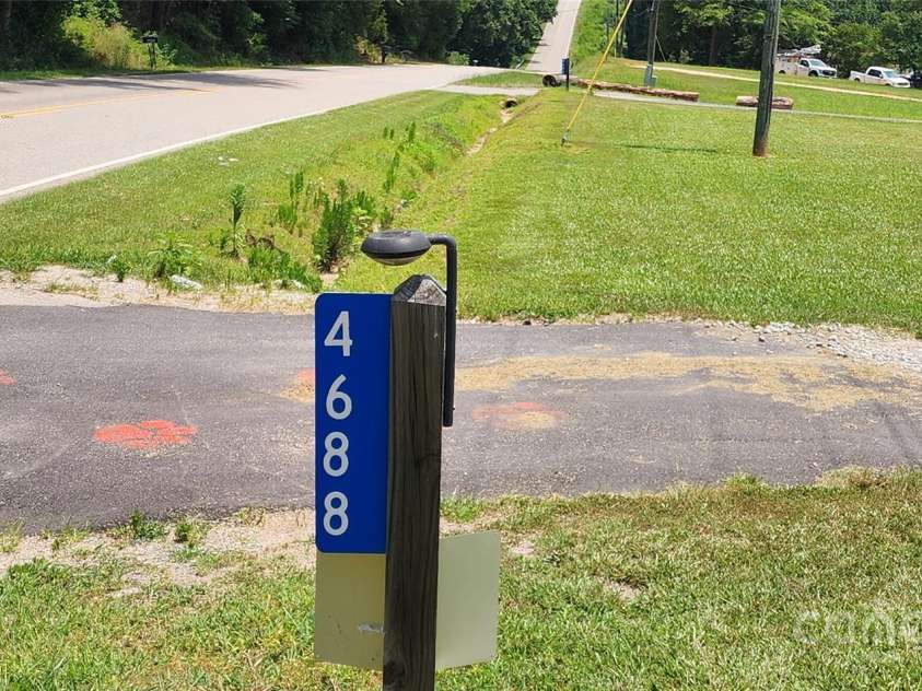 4688 Taxahaw Road, Lancaster, SC 29720.  MLS# CAR4273135, YatesRealty ID 21974. 