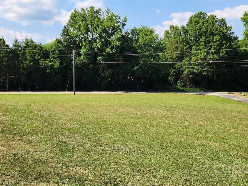 4688 Taxahaw Road, Lancaster, SC 29720.  MLS# CAR4273135, YatesRealty ID 21974. Front Yard