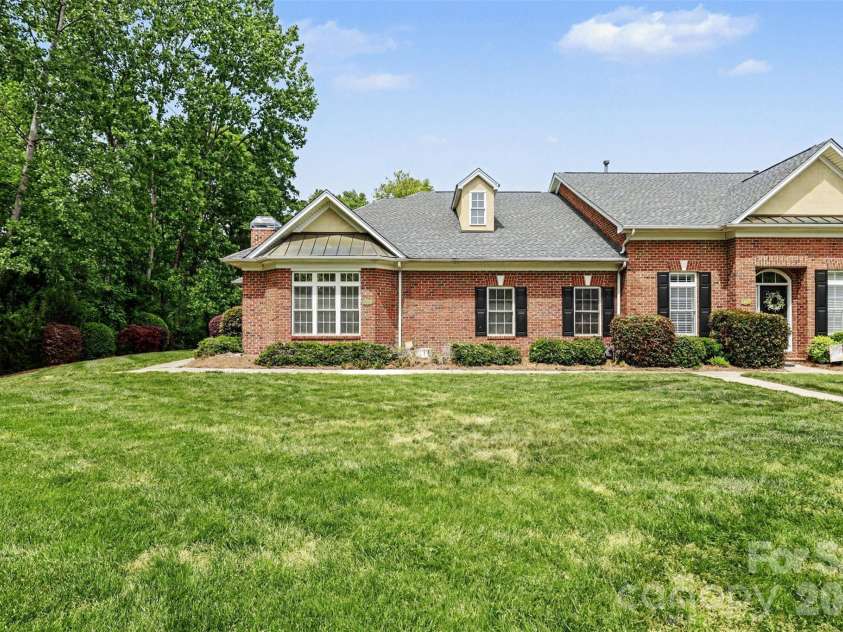 532 Wilmslow Road, Rock Hill, SC 29730.  MLS# CAR4370365, YatesRealty ID 21974. 