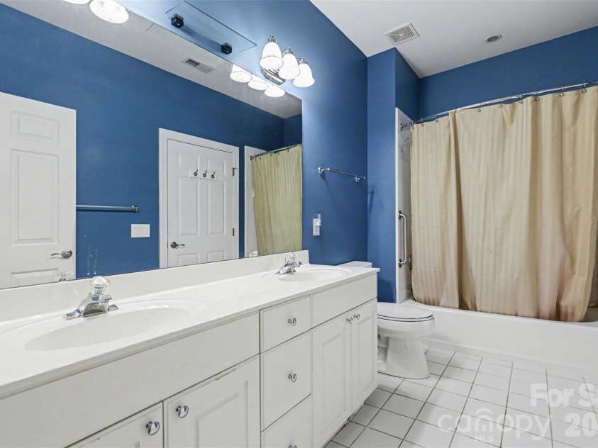 532 Wilmslow Road, Rock Hill, SC 29730.  MLS# CAR4370365, YatesRealty ID 21974. 