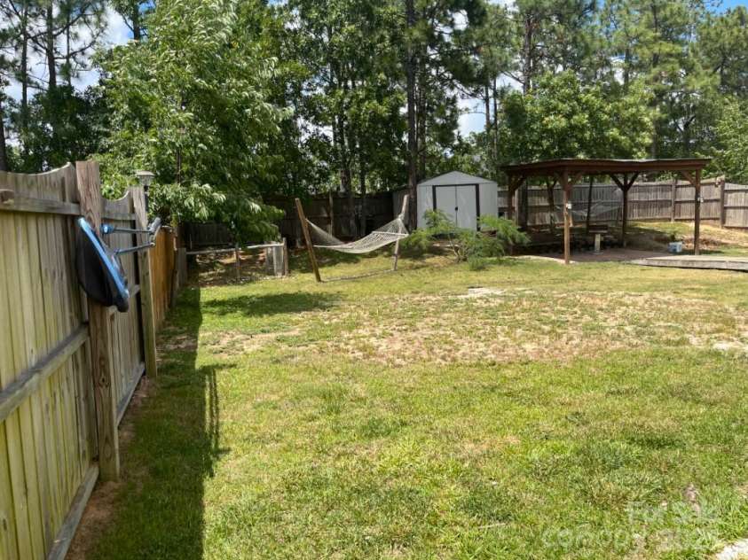 11 Long Glen Court, Columbia, SC 29229.  MLS# CAR4274784, YatesRealty ID 21975. 