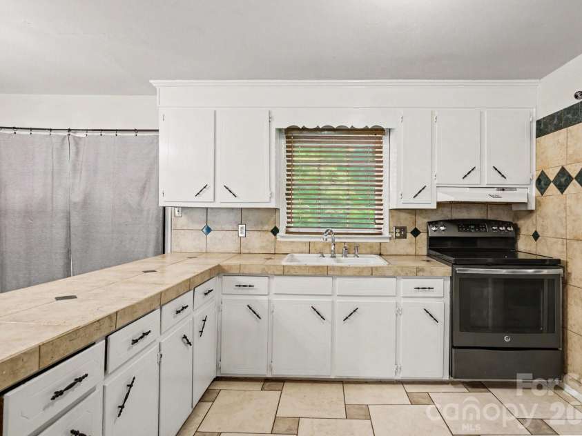 4942 Ironwood Court, Rock Hill, SC 29732.  MLS# CAR4376980, YatesRealty ID 21975. 