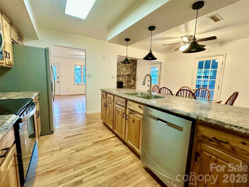 5381 State HWY 197 S Highway, Burnsville, NC 28714.  MLS# CAR4248281, YatesRealty ID 21977. 