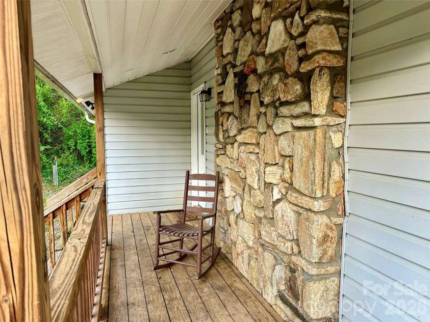 5381 State HWY 197 S Highway, Burnsville, NC 28714.  MLS# CAR4248281, YatesRealty ID 21977. 