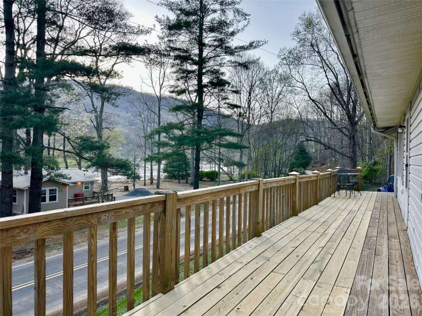 5381 State HWY 197 S Highway, Burnsville, NC 28714.  MLS# CAR4248281, YatesRealty ID 21977. 