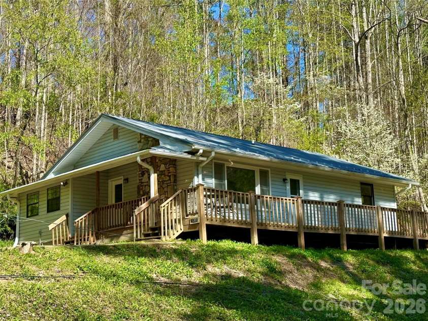 5381 State HWY 197 S Highway, Burnsville, NC 28714.  MLS# CAR4248281, YatesRealty ID 21977. 