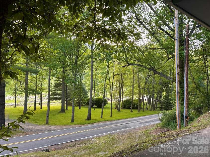 5381 State HWY 197 S Highway, Burnsville, NC 28714.  MLS# CAR4248281, YatesRealty ID 21977. 