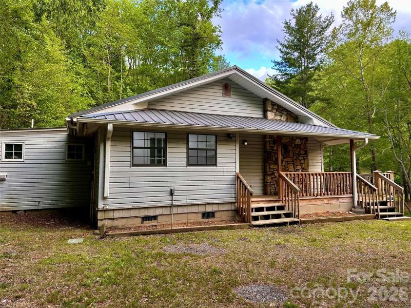 5381 State HWY 197 S Highway, Burnsville, NC 28714.  MLS# CAR4248281, YatesRealty ID 21977. 